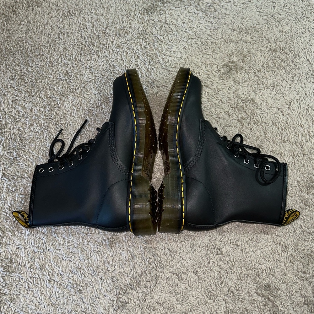 NWOB Dr Martens Women’s 1460 Nappa Leather Lace Up Boots - Picture 6 of 9